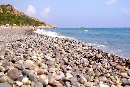 Guest House Safigumoru 5 Minuti In Spiaggia バリ・サルド