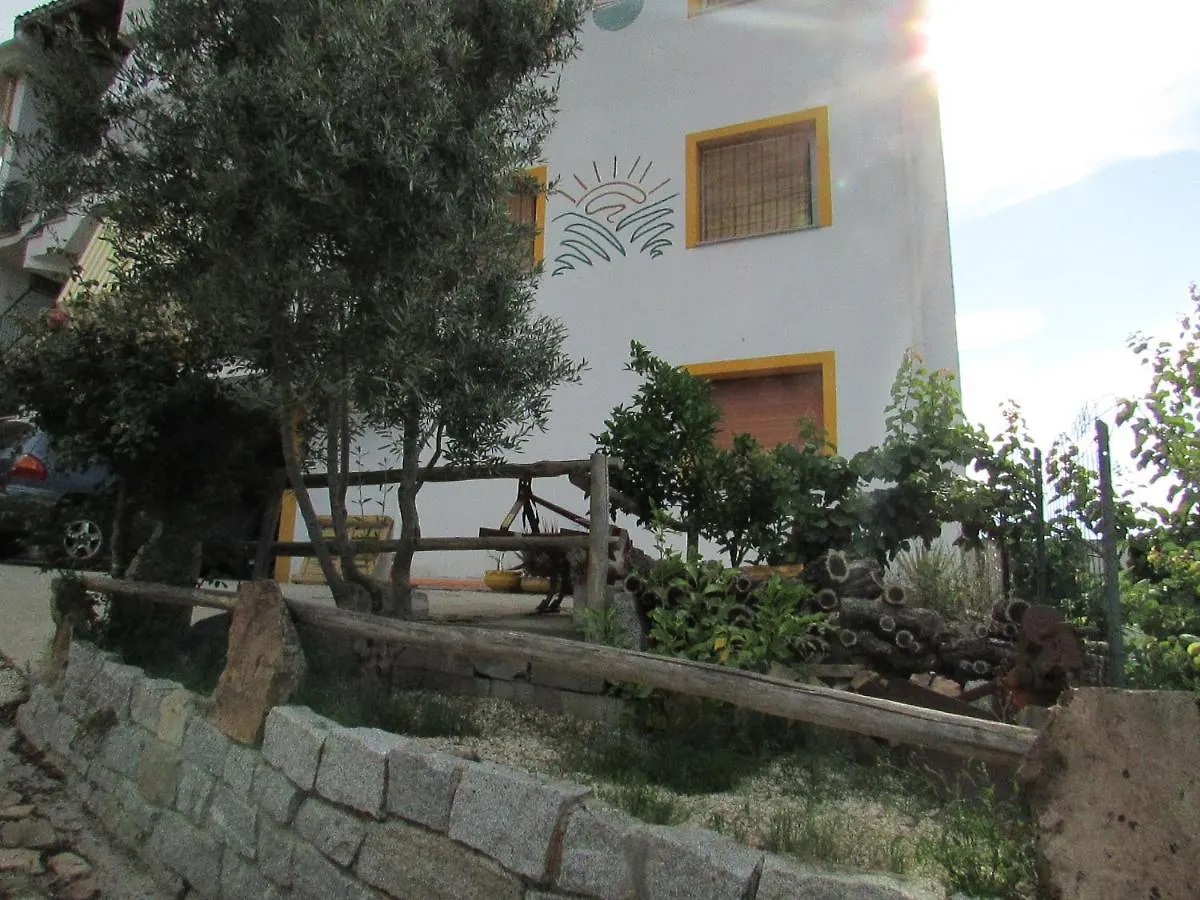 アパート Guest House Safigumoru 5 Minuti In Spiaggia バリ・サルド イタリア