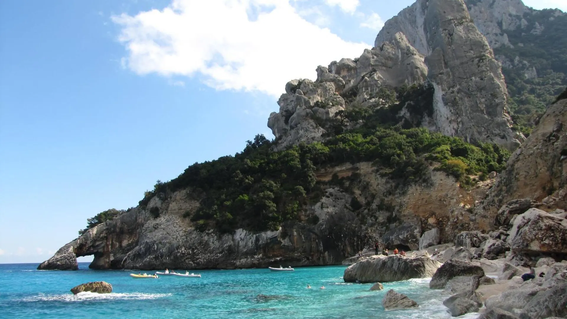 Guest House Safigumoru 5 Minuti In Spiaggia バリ・サルド