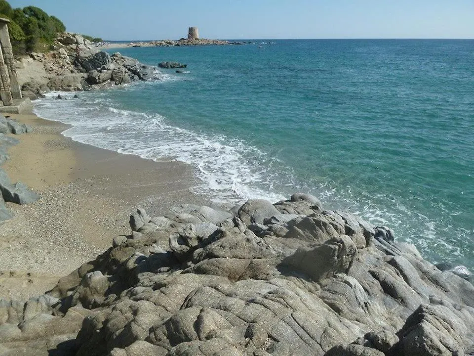 アパート Guest House Safigumoru 5 Minuti In Spiaggia バリ・サルド