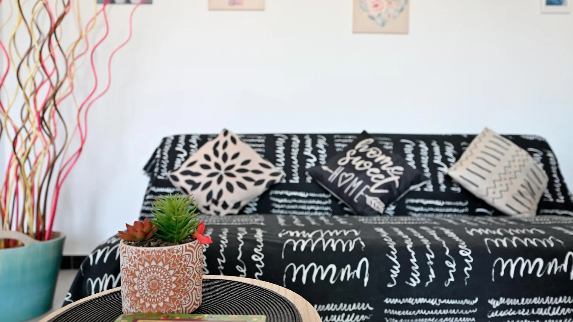 Guest House Safigumoru 5 Minuti In Spiaggia バリ・サルド アパート